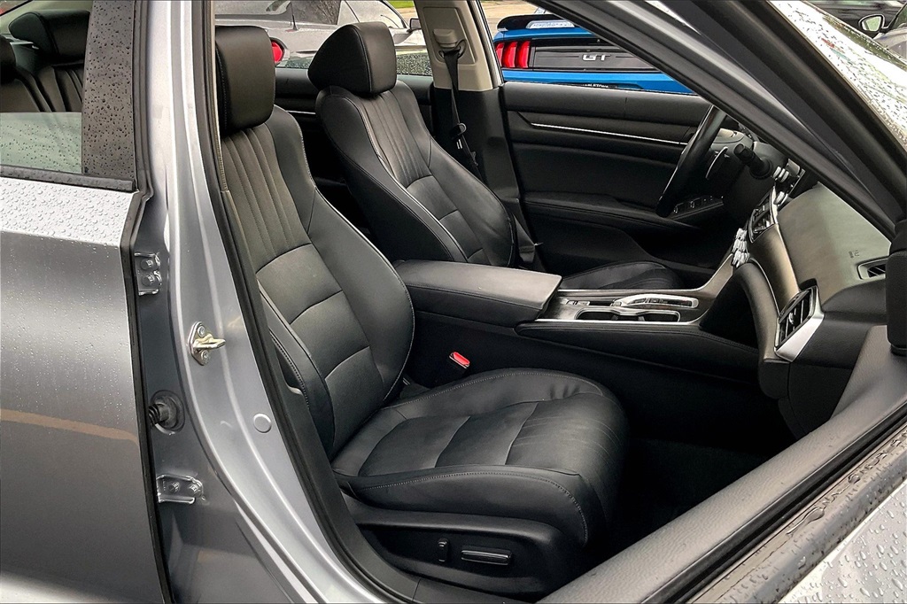 2018 Honda Accord EX-L 2.0T photo 6