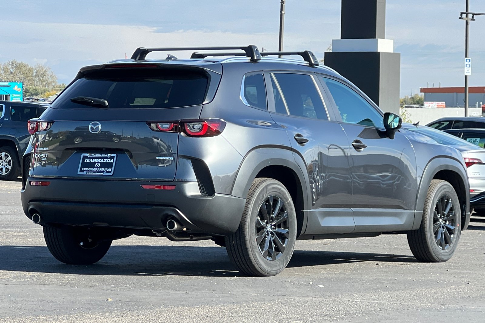 2025 Mazda CX-50 2.5 S Premium photo 3