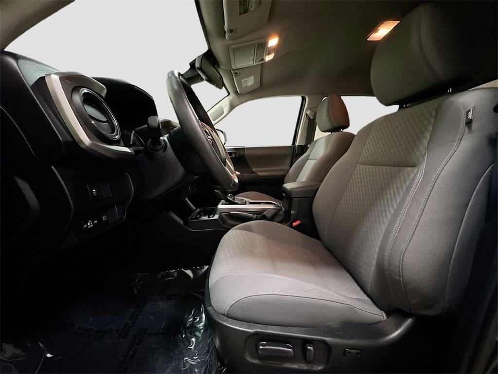 2023 Toyota Tacoma SR5 photo 4