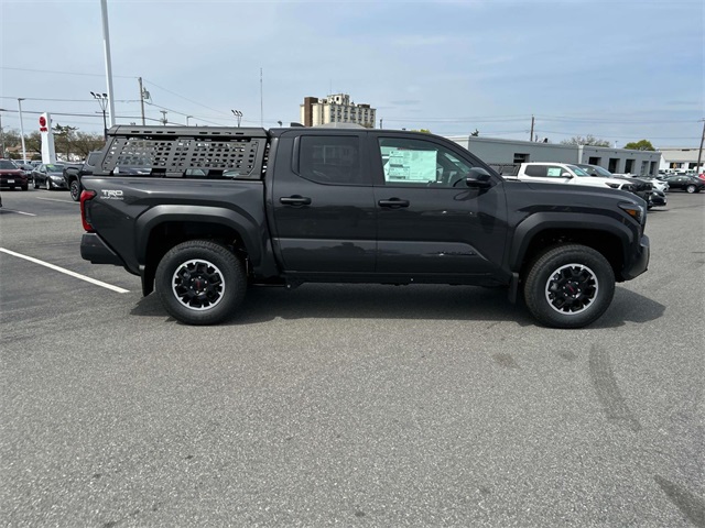 2025 Toyota Tacoma TRD Off-Road 4x4 Double Cab photo 2