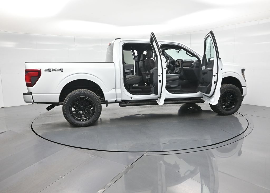 2025 Ford F-150 XLT photo 2