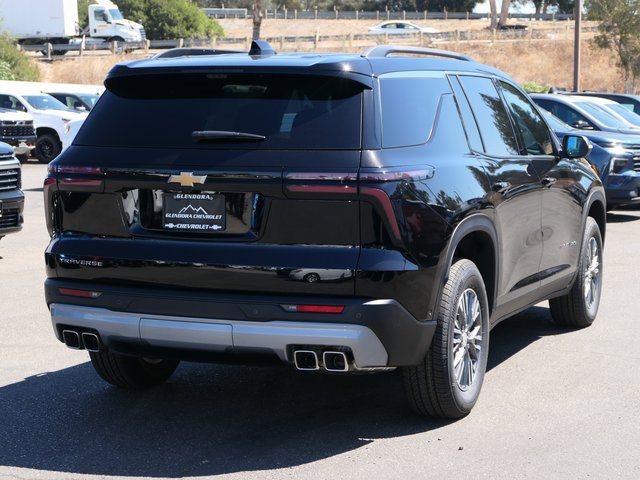 2026 Chevrolet Traverse photo 2