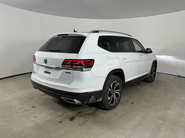2022 Volkswagen Atlas SEL photo 2