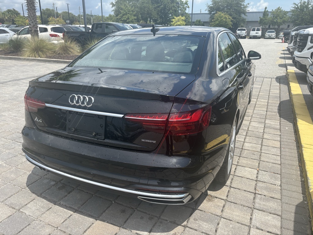 2024 Audi A4 S line Premium Plus 45 TFSI Quattro photo 4