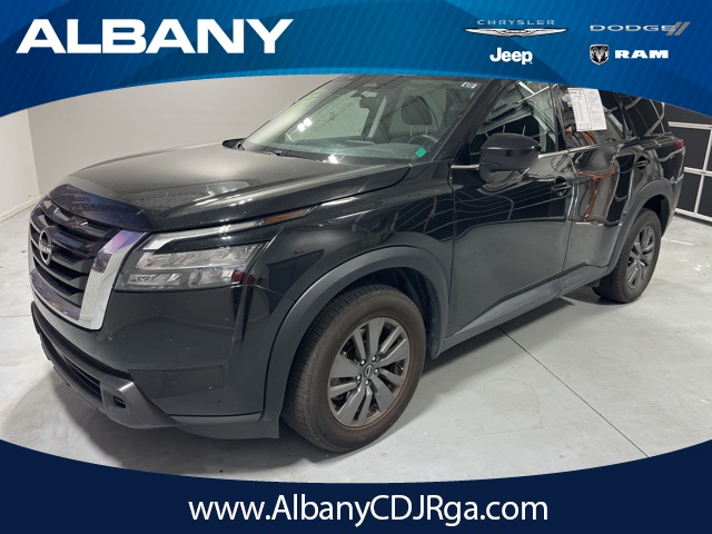 2023 Nissan Pathfinder S's photo