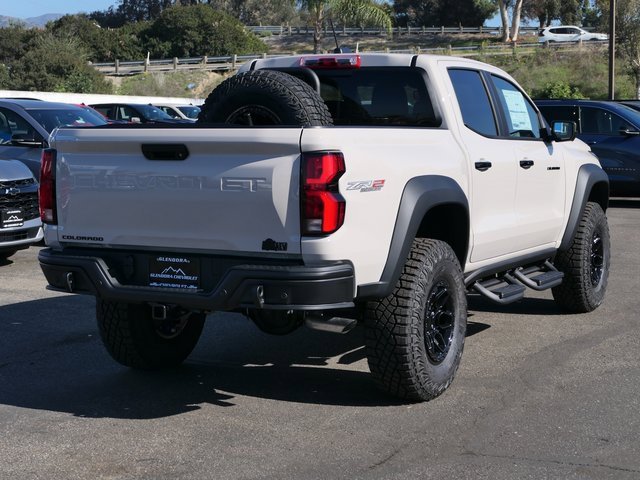 2026 Chevrolet Colorado ZR2 photo 3