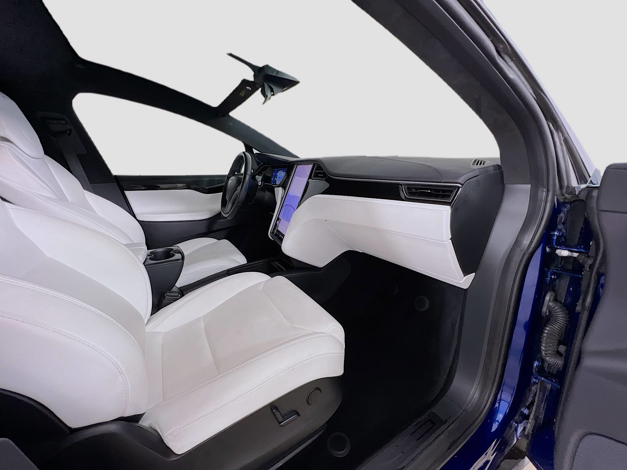 2019 Tesla Model X 75D photo 27