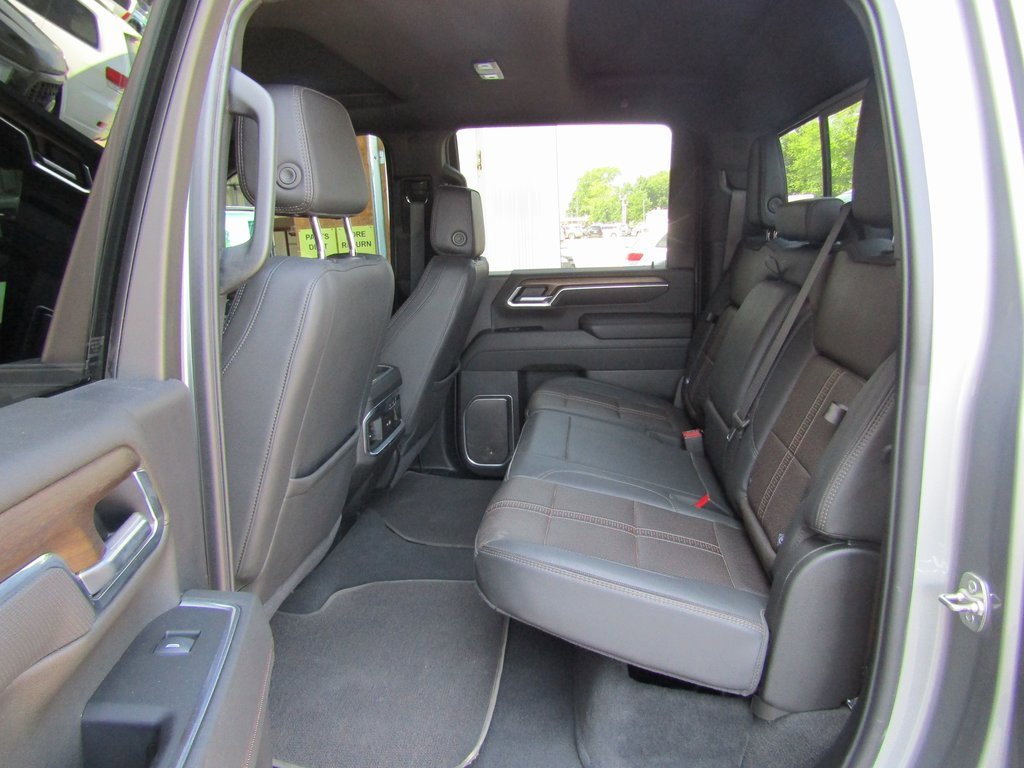 2025 Chevrolet Silverado 3500HD High Country photo 35