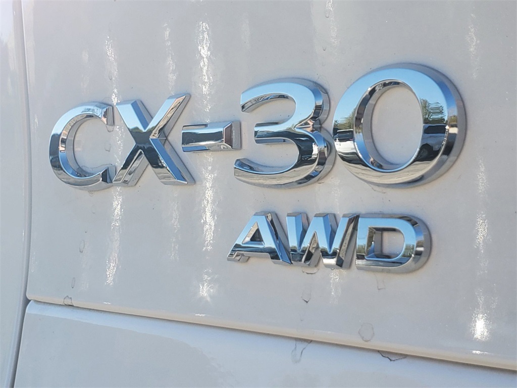 2025 Mazda CX-30 2.5 S Preferred photo 5