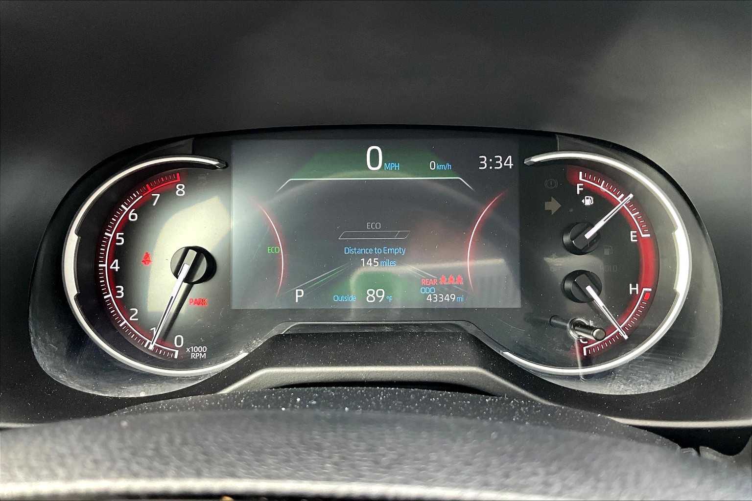 2023 Toyota RAV4 LE photo 25