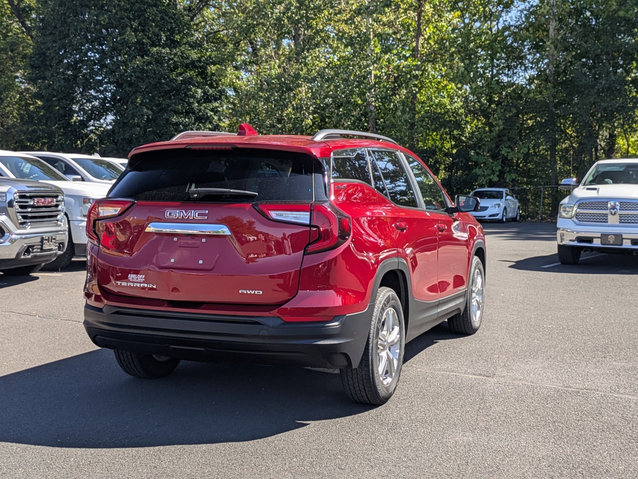 2022 Gmc Terrain SLE photo 2
