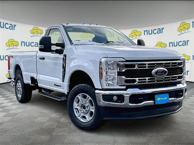 2026 Ford F-350 Super Duty XLT's photo