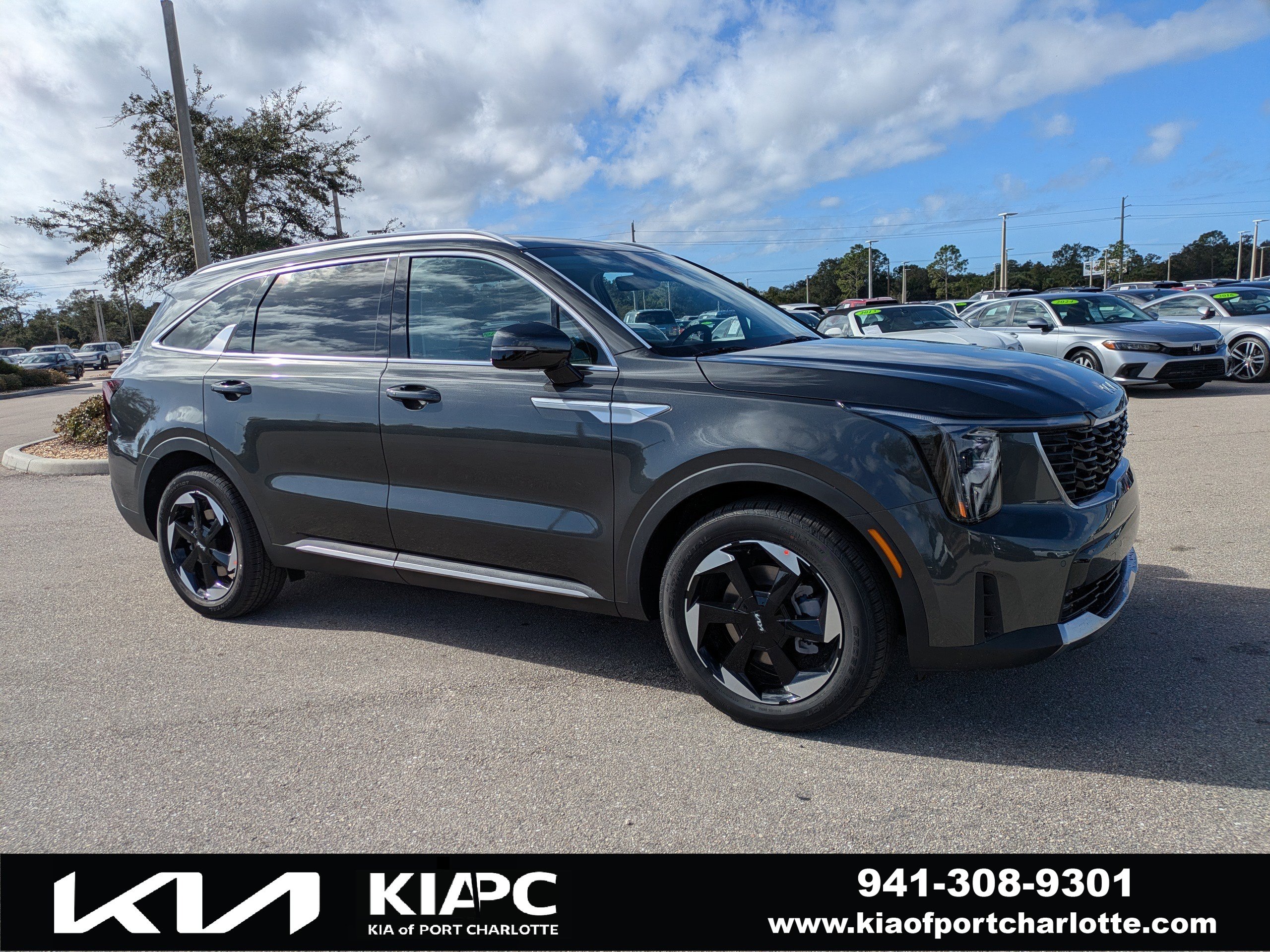 2026 Kia Sorento EX Hybrid's photo