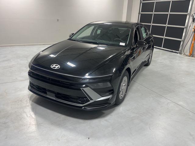 2026 Hyundai Sonata SE photo 3