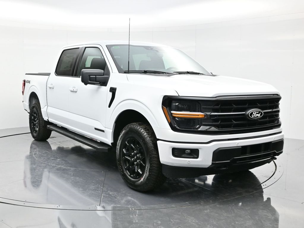 2025 Ford F-150 XLT photo 3
