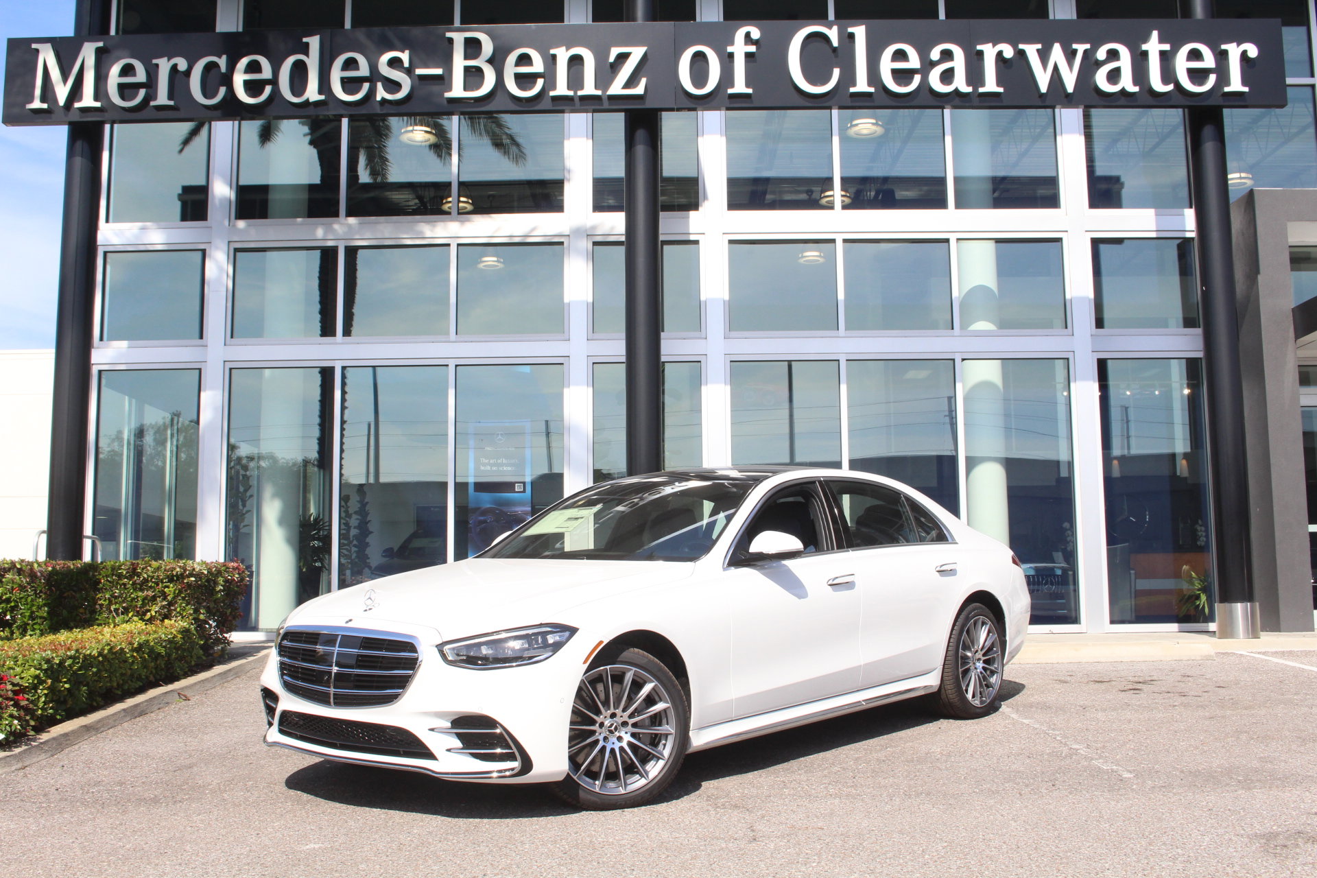 2025 Mercedes-Benz S-Class S 580's photo