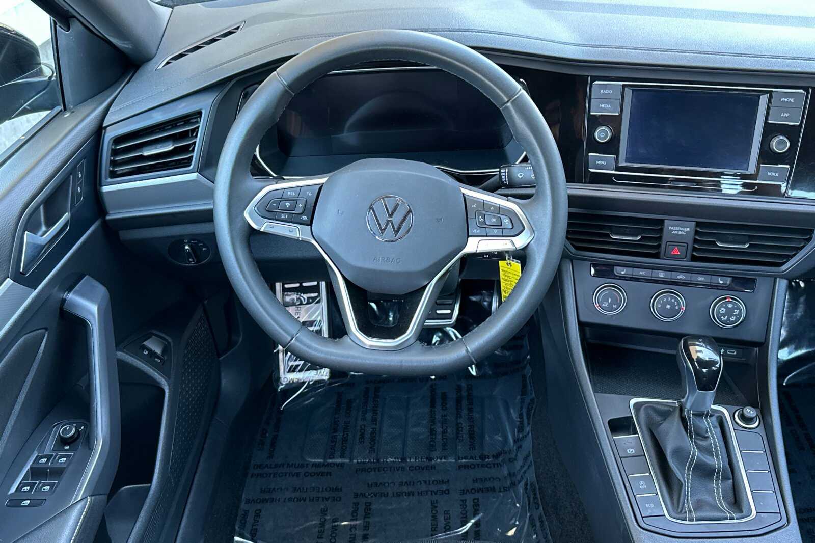 2024 Volkswagen Jetta 1.5T Sport photo 13
