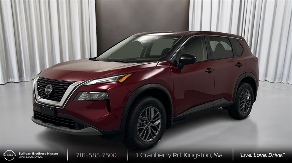 Used 2023 Red Nissan S image 1