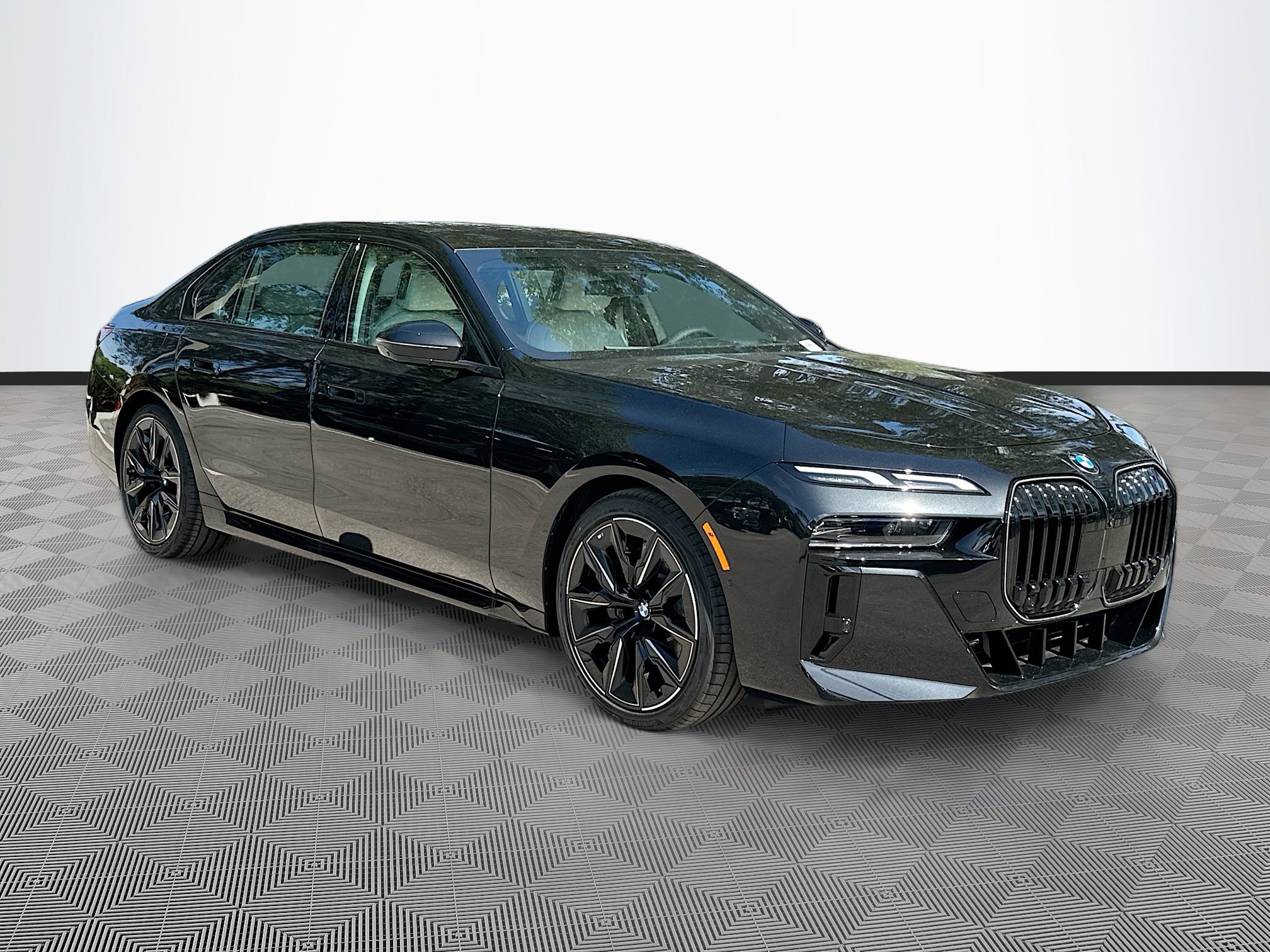 2025 BMW 7 Series 740i's photo
