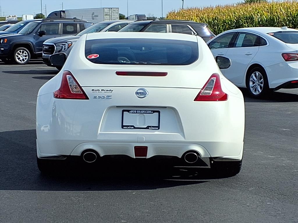 2014 Nissan 370Z Base photo 7