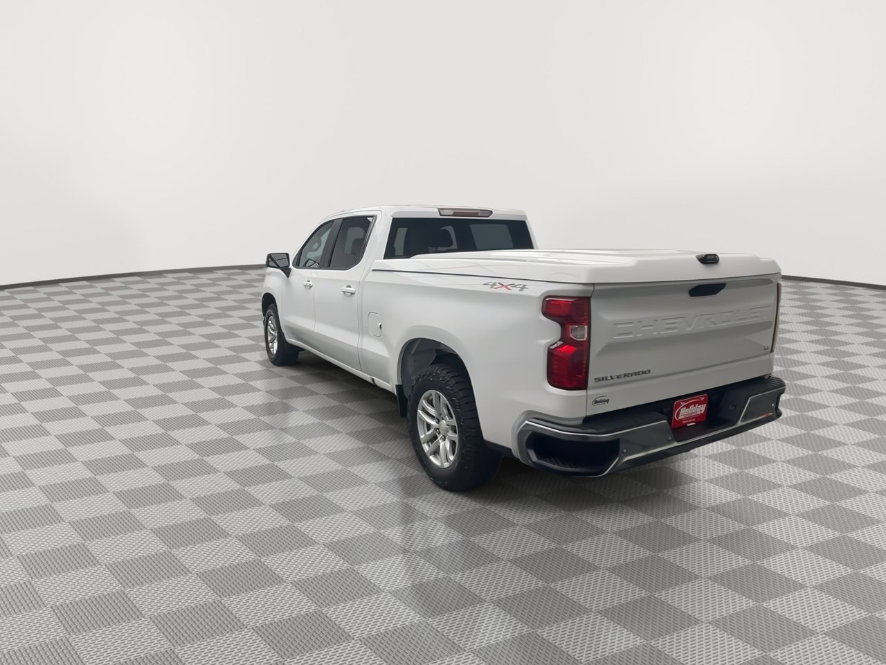 2020 Chevrolet Silverado 1500 LT photo 2
