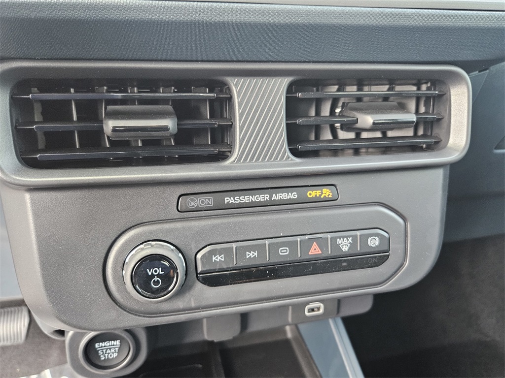 2025 Ford Maverick XLT photo 14
