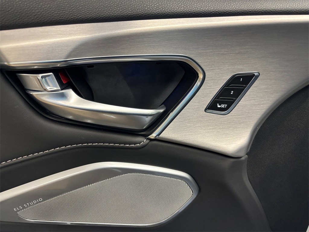 2025 Acura RDX Technology photo 11