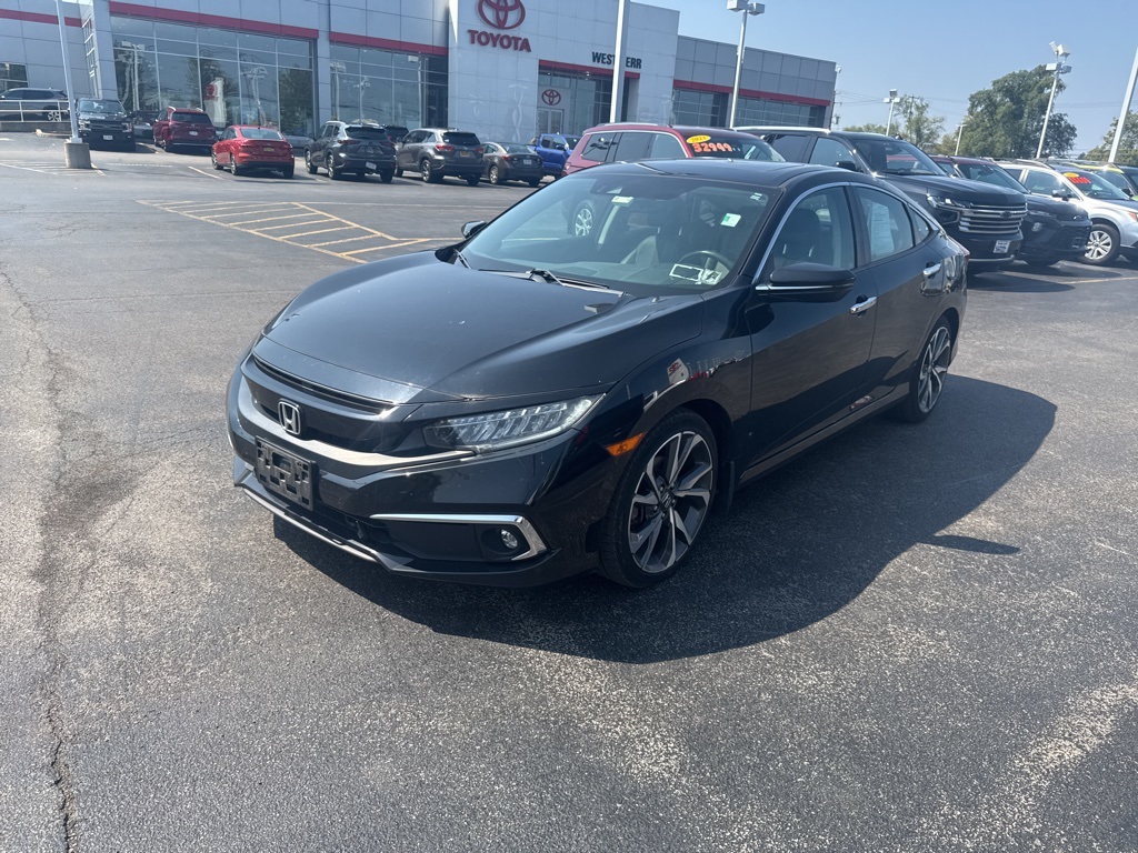 2019 Honda Civic Touring photo 3