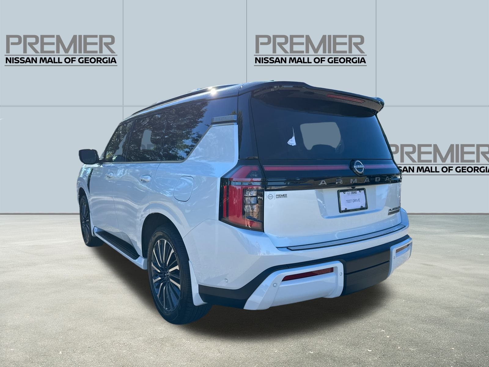 2026 Nissan Armada Platinum Reserve photo 4