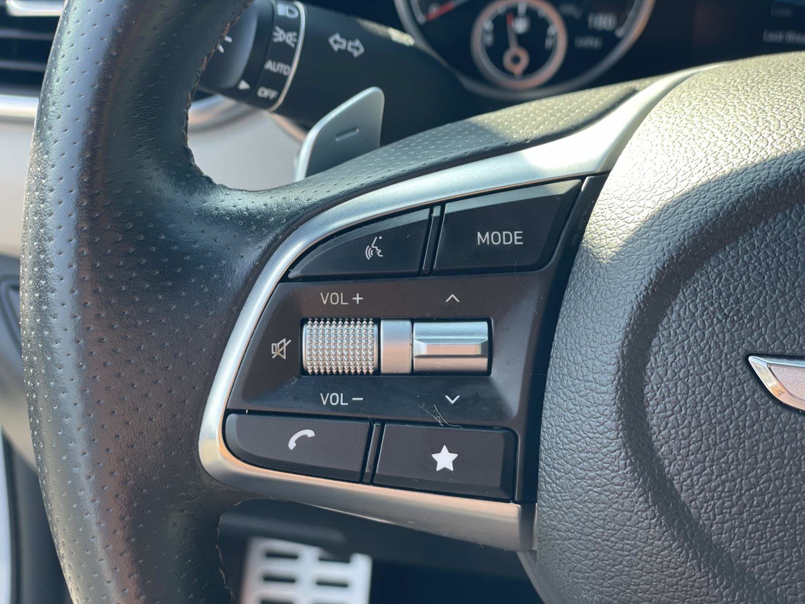 2023 Genesis G70 3.3T photo 7