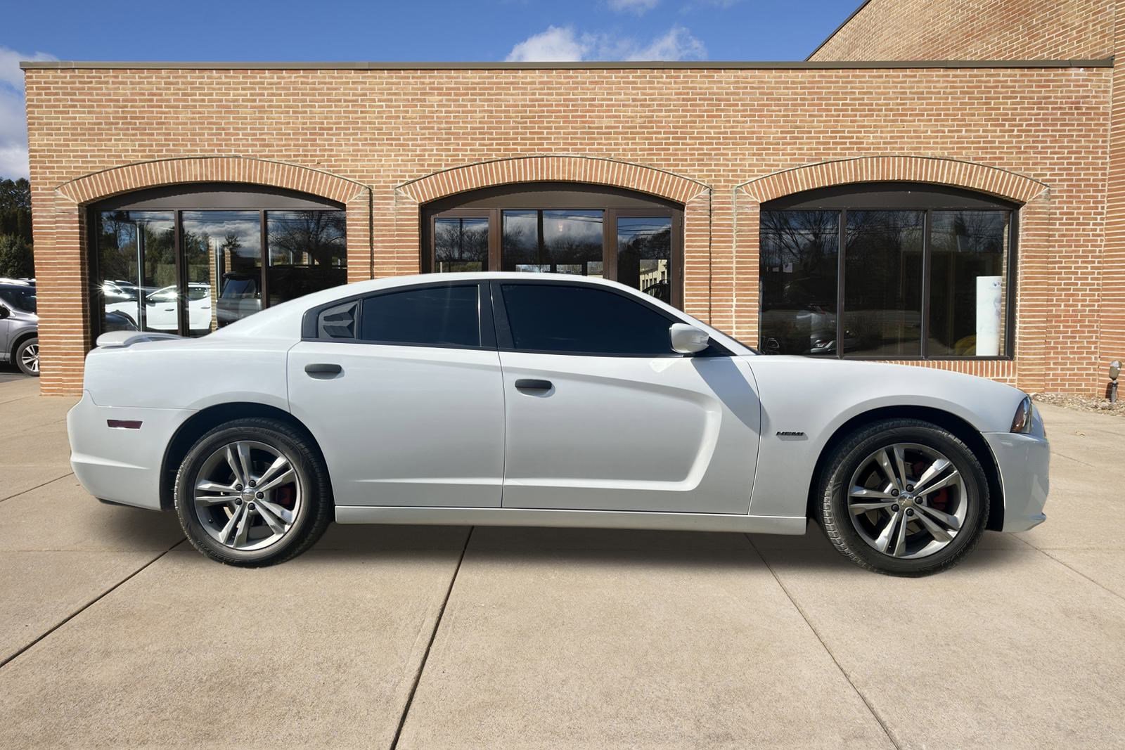 2013 Dodge Charger R/T Max AWD photo 10