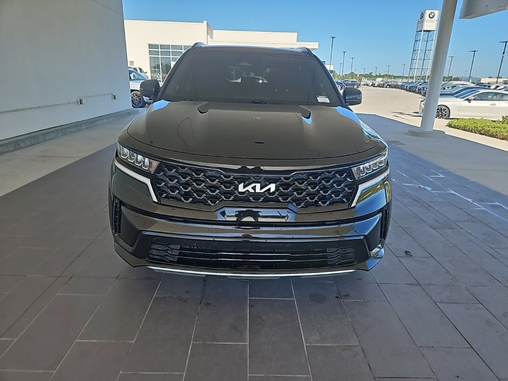 2023 Kia Sorento S photo 2
