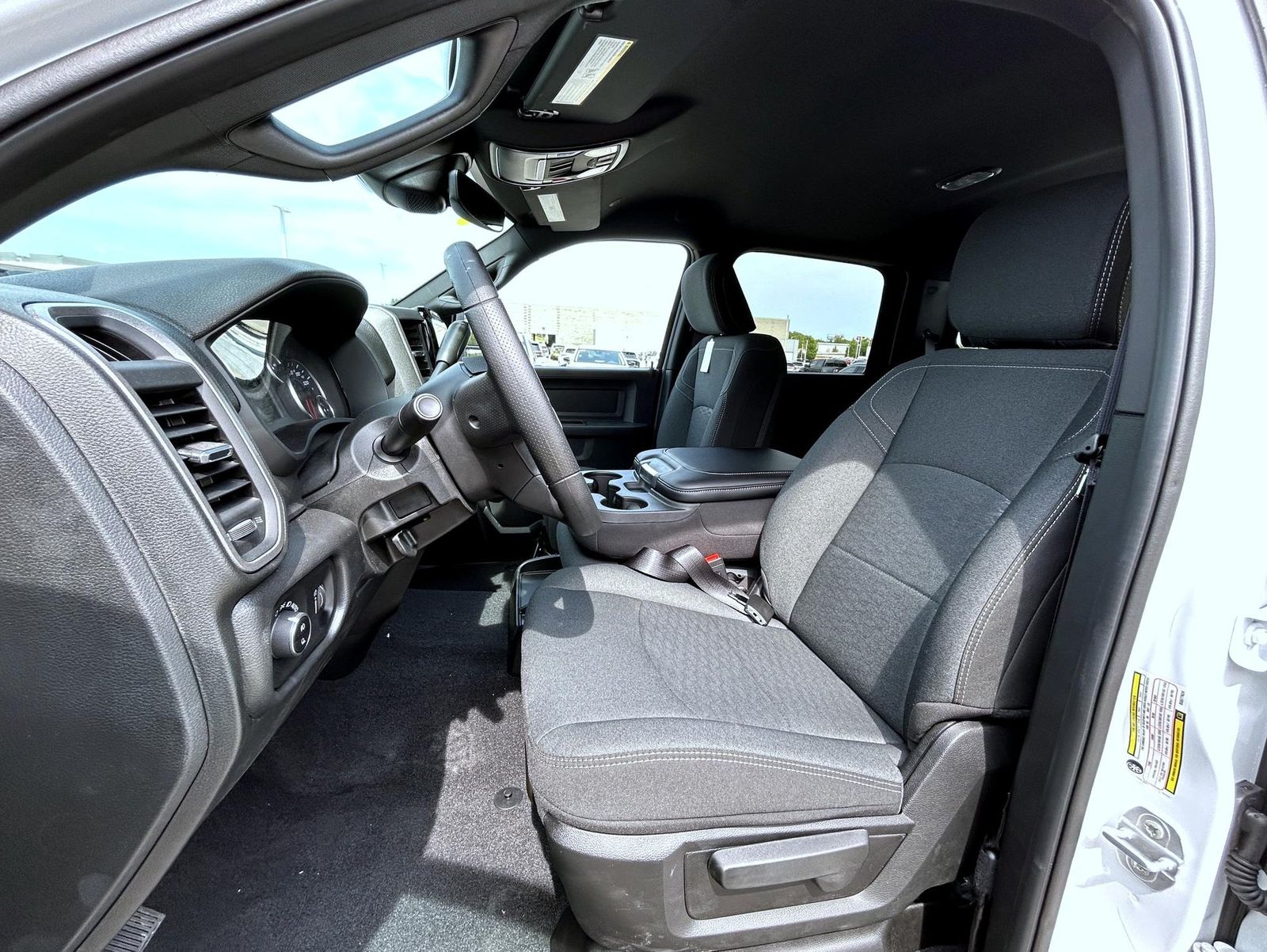 2025 Ram 2500 Tradesman photo 9