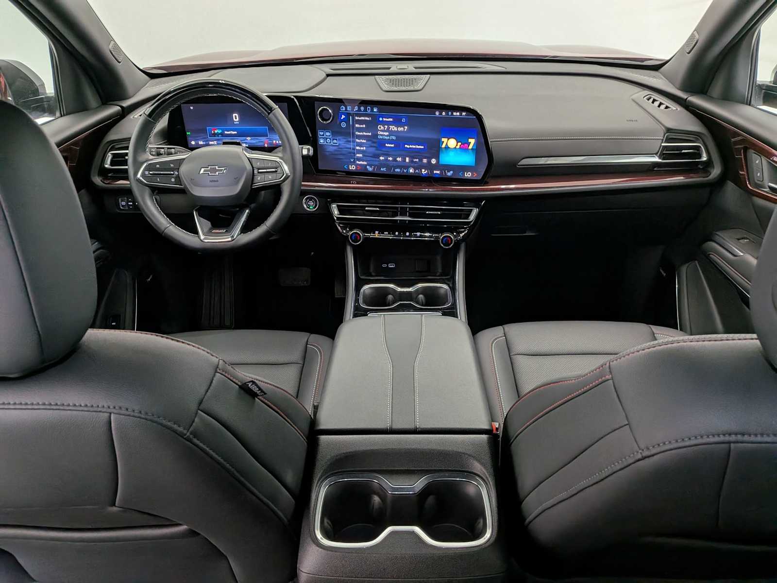 2024 Chevrolet Traverse Z71 photo 16