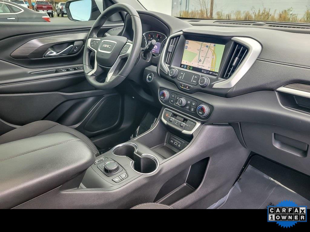 2022 GMC TERRAIN - Image 24