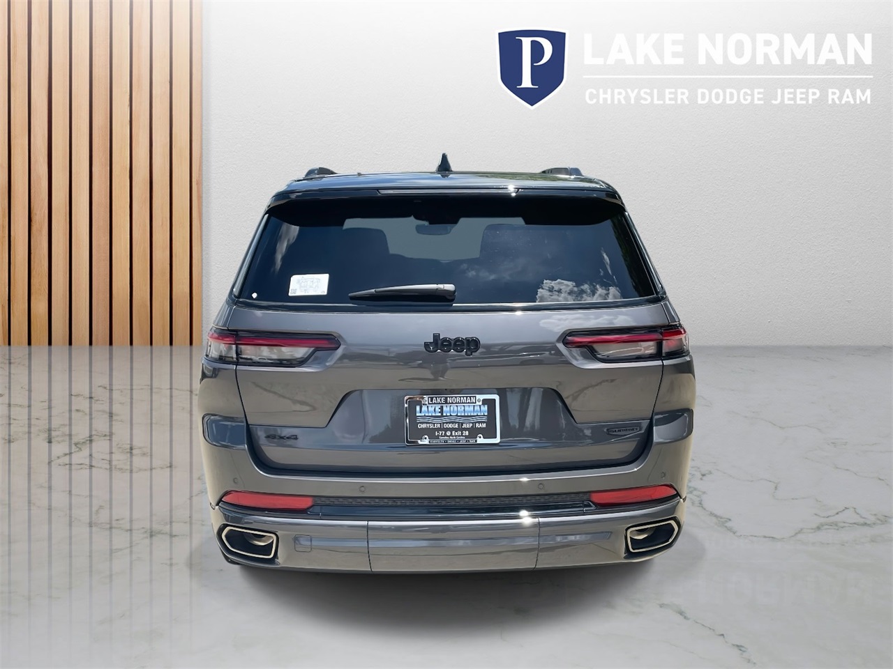 2025 Jeep Grand Cherokee L Summit photo 5