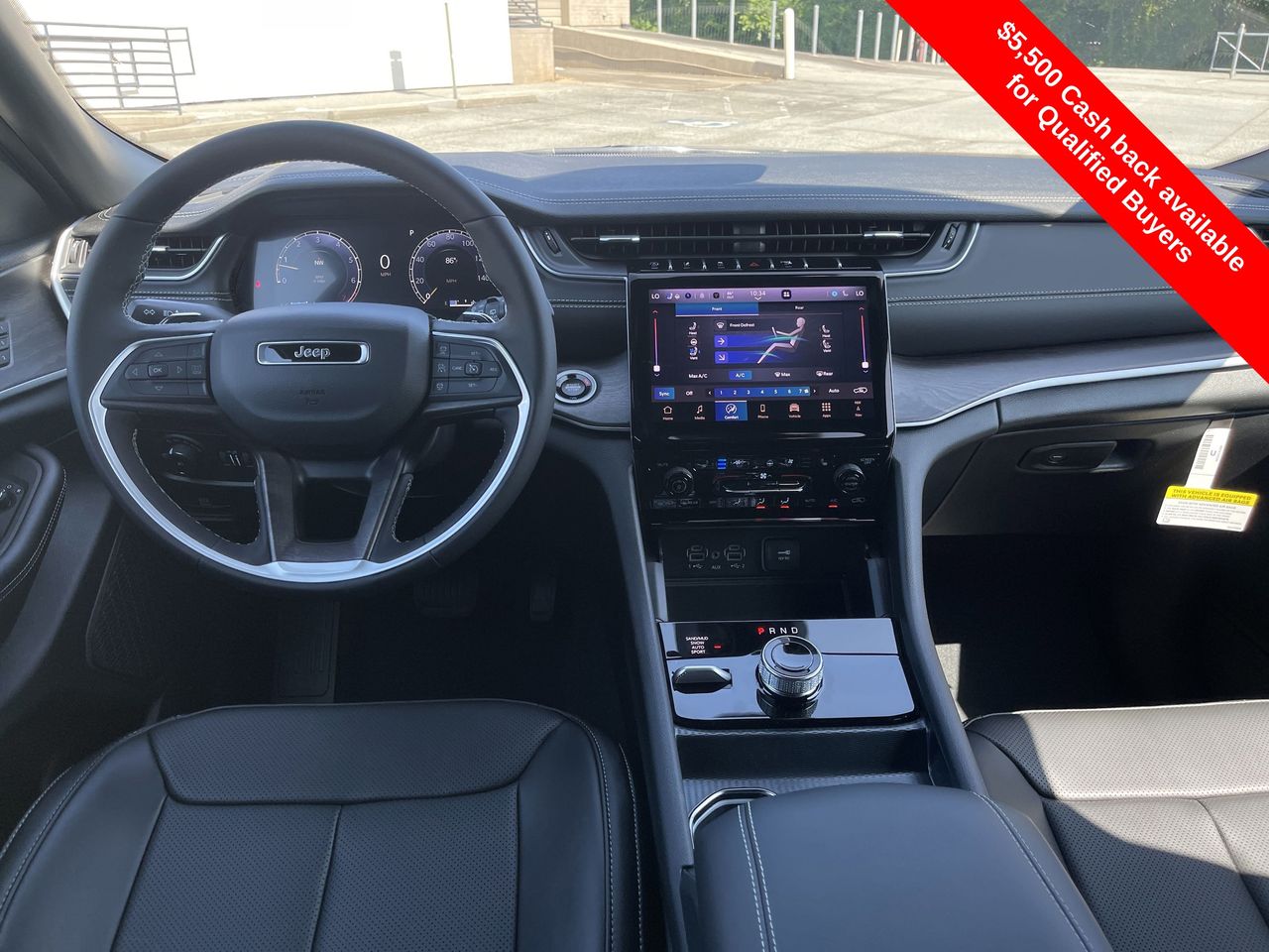 2025 Jeep Grand Cherokee Limited photo 3