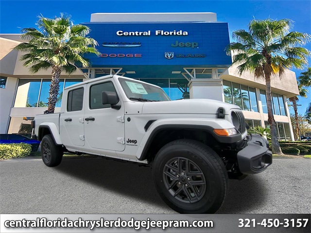 2025 Jeep Gladiator Sport S's photo