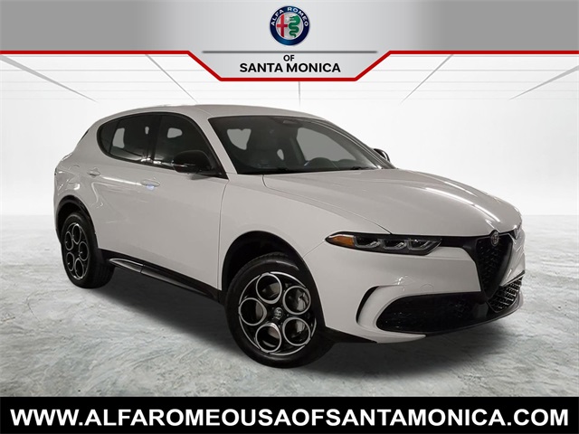 2025 Alfa Romeo Tonale Base