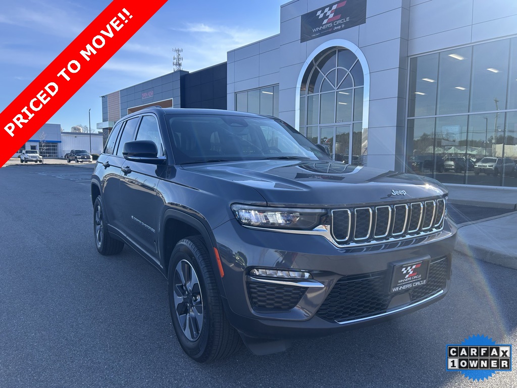 2022 Jeep Grand Cherokee 4xe's photo