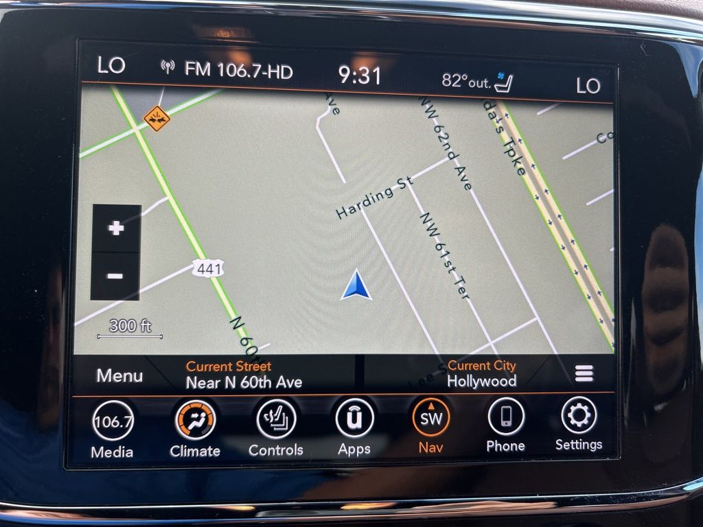 2021 Jeep Grand Cherokee Overland photo 11