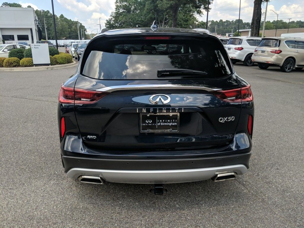 2022 Infiniti QX50 Luxe photo 5