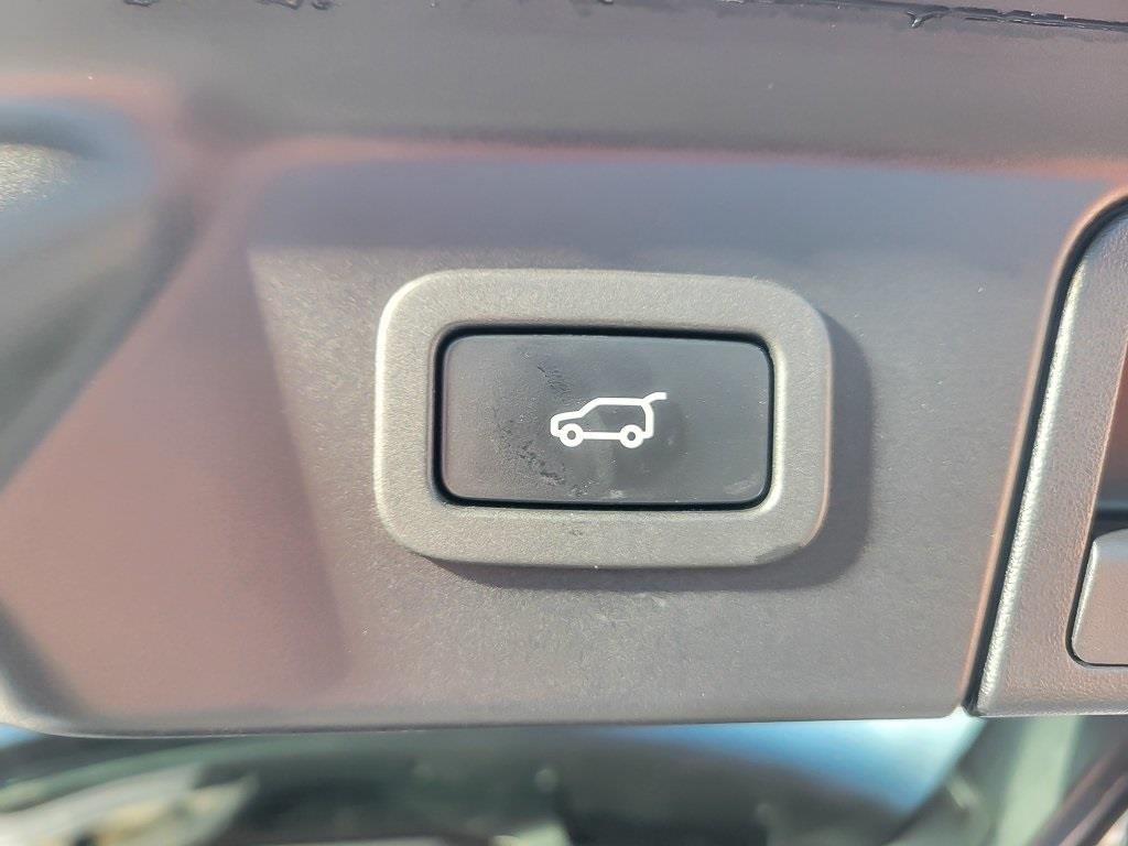 2021 LAND ROVER RANGE ROVER VELAR - Image 20