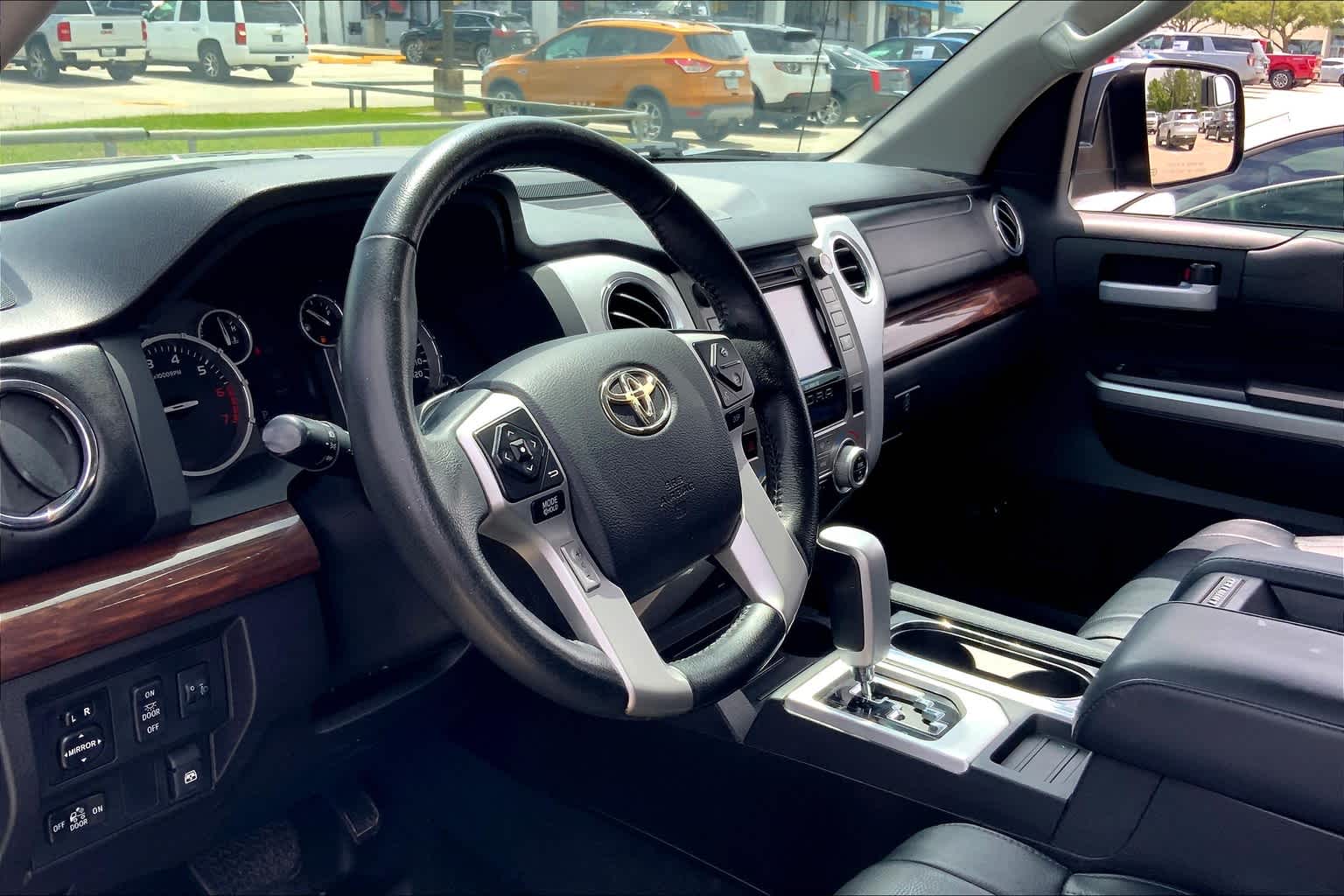 2014 Toyota Tundra Limited photo 13