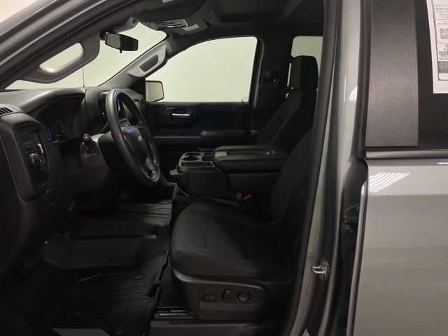 2024 Chevrolet Silverado 1500 Custom photo 12
