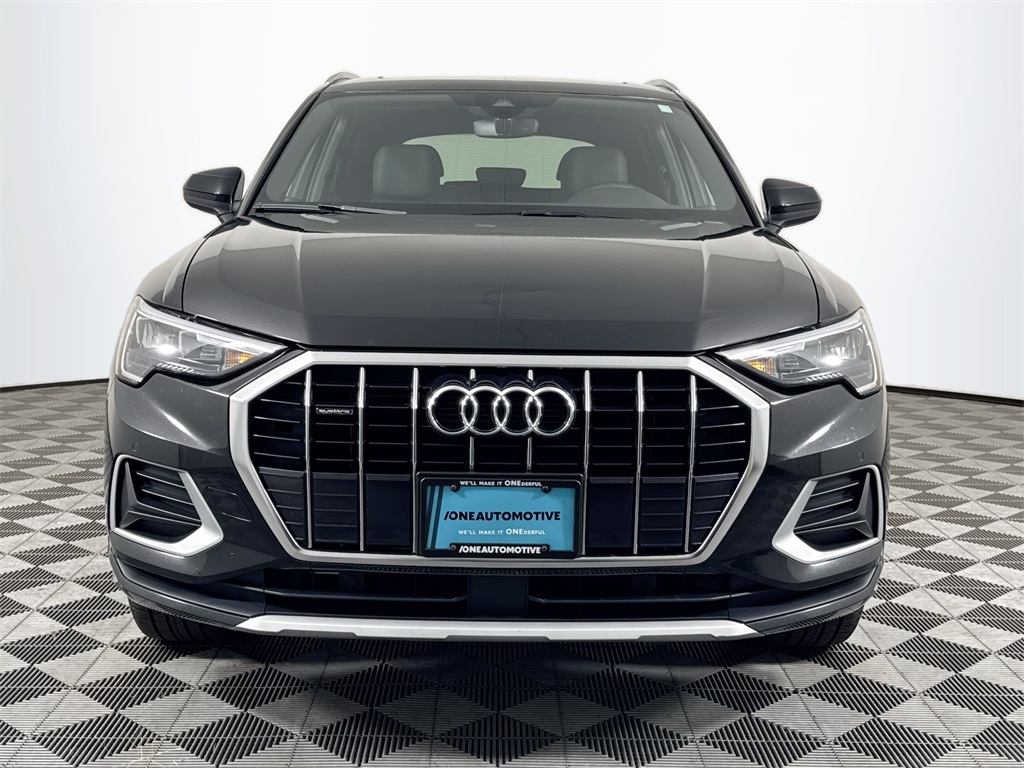2022 Audi Q3 Premium photo 3