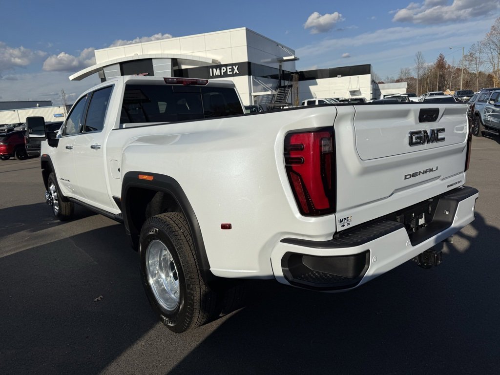2026 Gmc Sierra 3500 HD Denali Ultimate photo 2