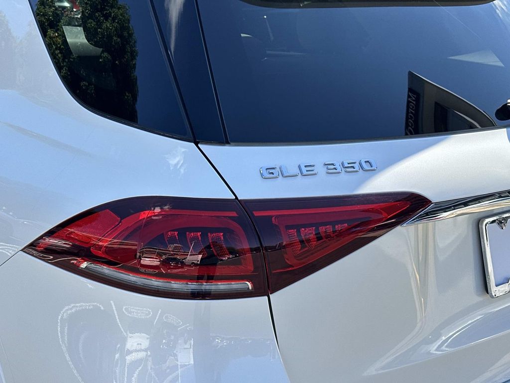 2022 Mercedes Benz GLE 350 4MATIC photo 11
