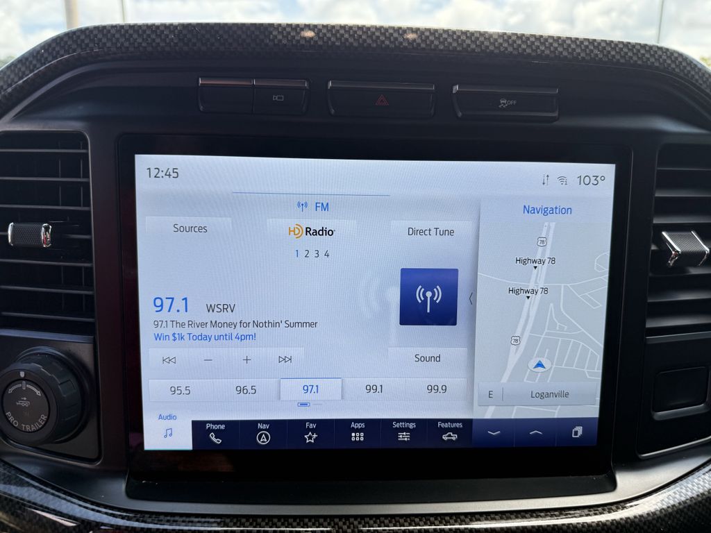 2021 Ford F-150 Lariat photo 2