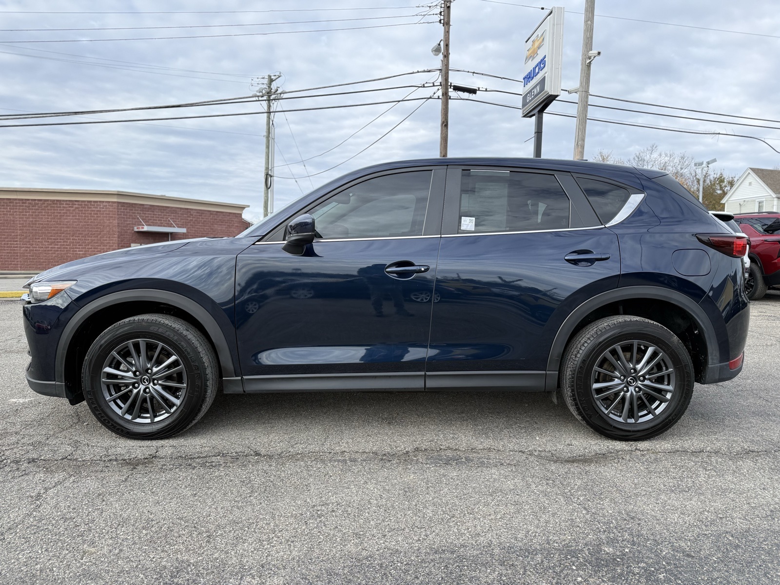 2019 Mazda CX-5 Touring photo 2